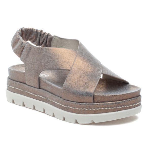 J Slides Shoes - ✨Host Pick✨JSlides Bronze Resa Sandal
